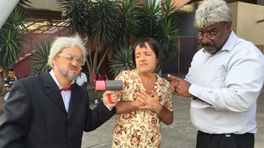 Humoristas do Encrenca fazem paródia com cena de O Outro Lado do Paraíso