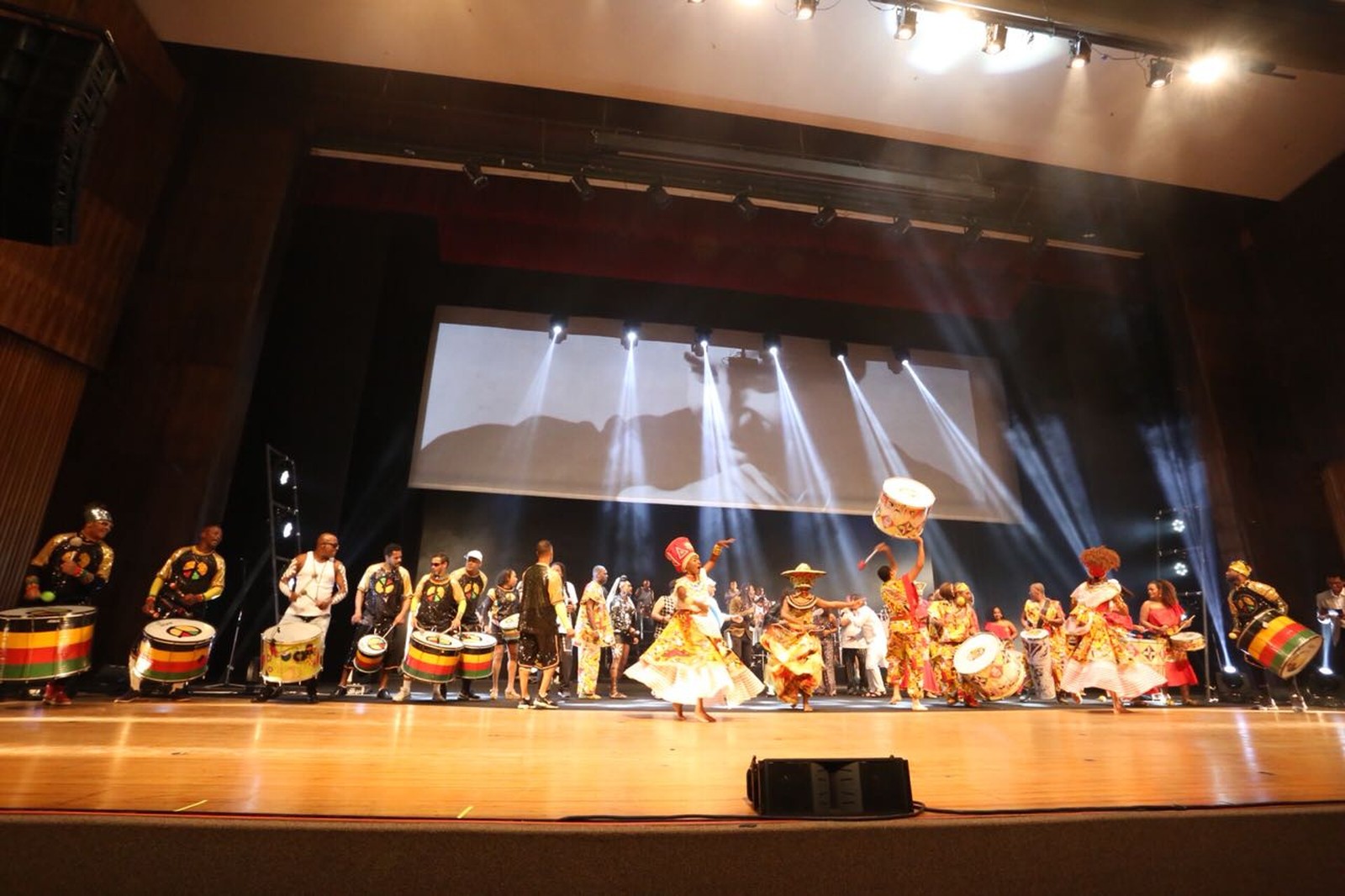 Lançamento de Segundo Sol em Salvador