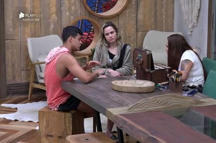Felipe Sertanejo, Ana Paula Renault e Perlla