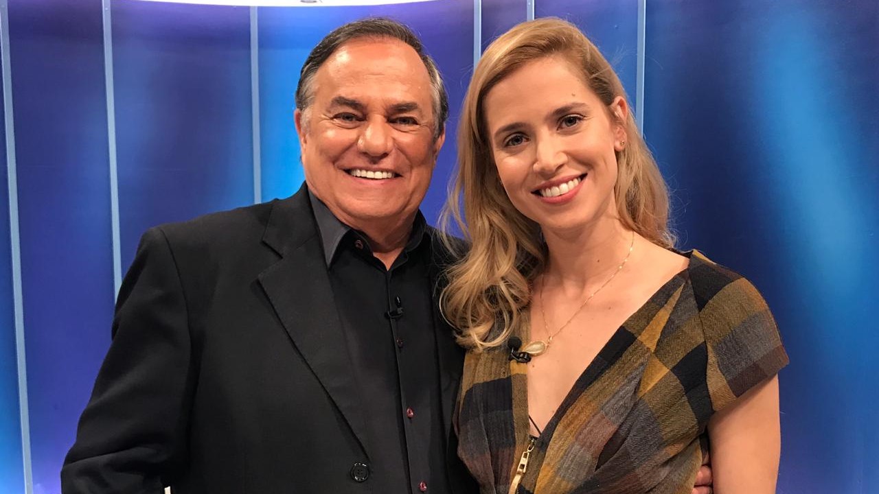 O apresentador Ronnie Von e a atriz Mel Lisboa