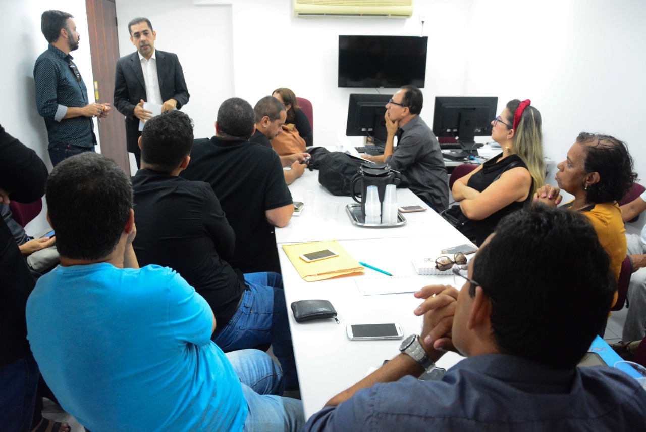 Jornalistas demitidos da Globo em reunião com MPT-AL: Jusitça exige reintegração (Divulgação/MPT-AL)
