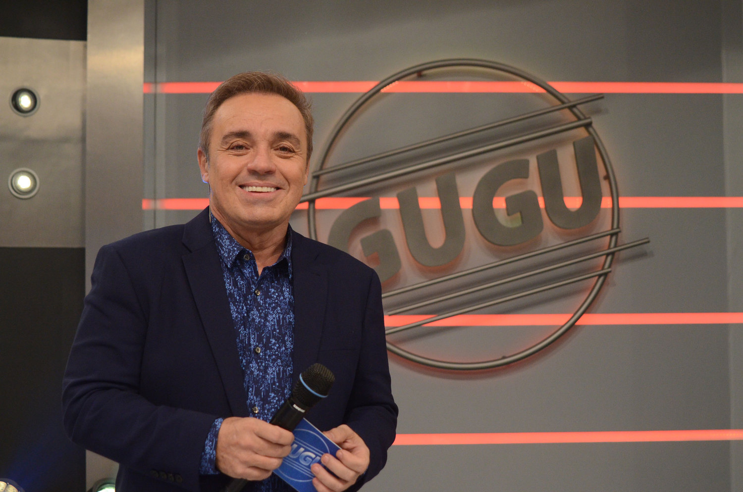 Gugu no antigo programa que levava seu nome na Record TV (Divulgação / Record TV)