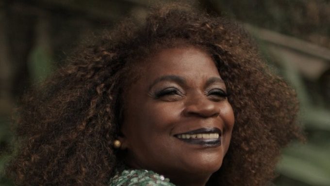 Atriz e cantora Zezé Motta