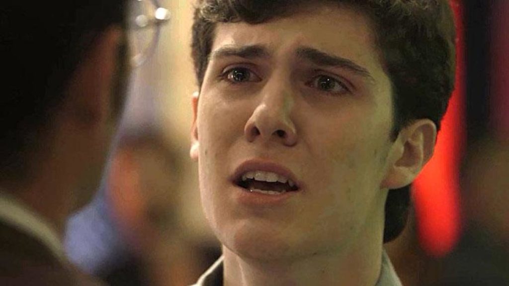 Caio Manhente como Guilherme de O Sétimo Guardião