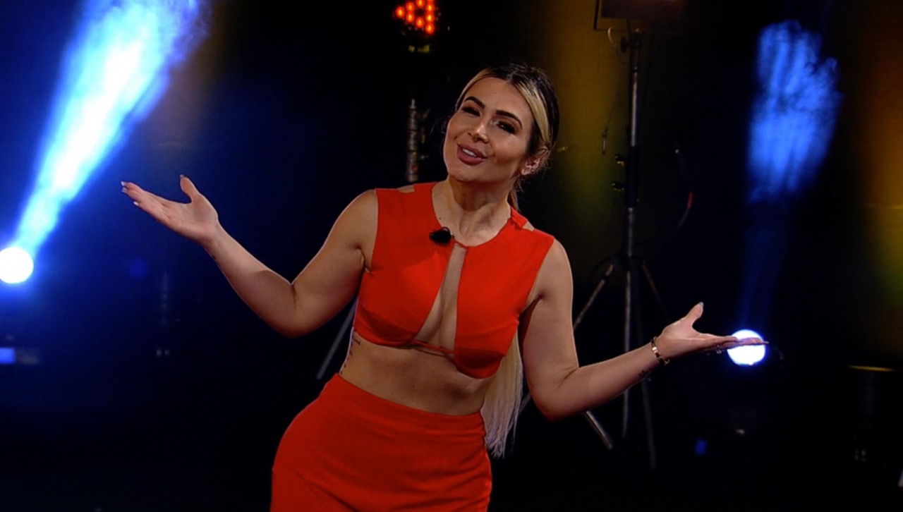 Cantora Mila apresentará o HERvolution na RedeTV! (Reprodução: RedeTV!)