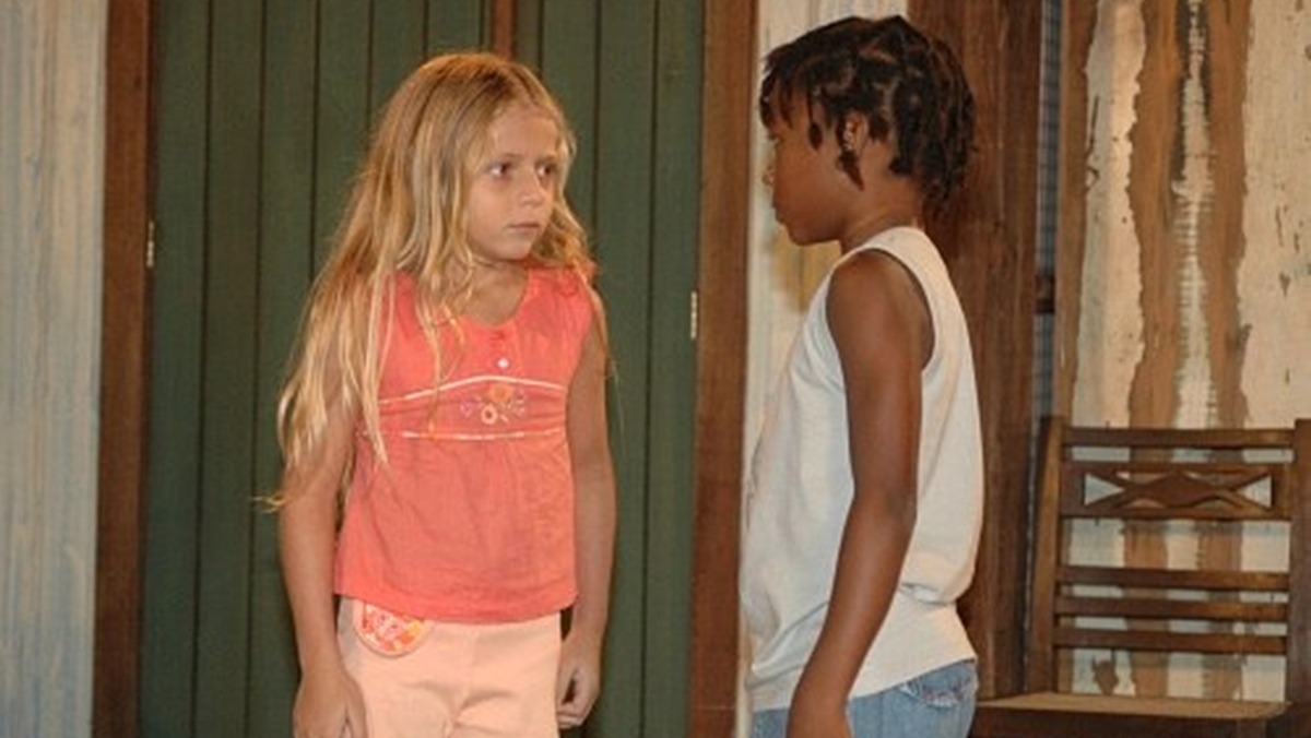 Nininha (Júlia Maggessi) e Diego Francisco (Zézinho) em cena de Prova de Amor (Reprodução: Record TV)