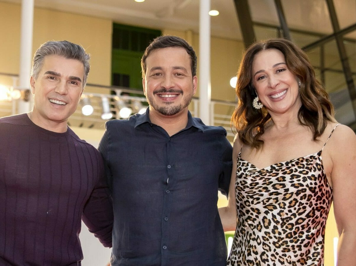 Rafael Cortez recebe Jarbas Homem de Mello e Cláudia Raia na estreia do Matéria Prima (Nadja Kouchi/TV Cultura)