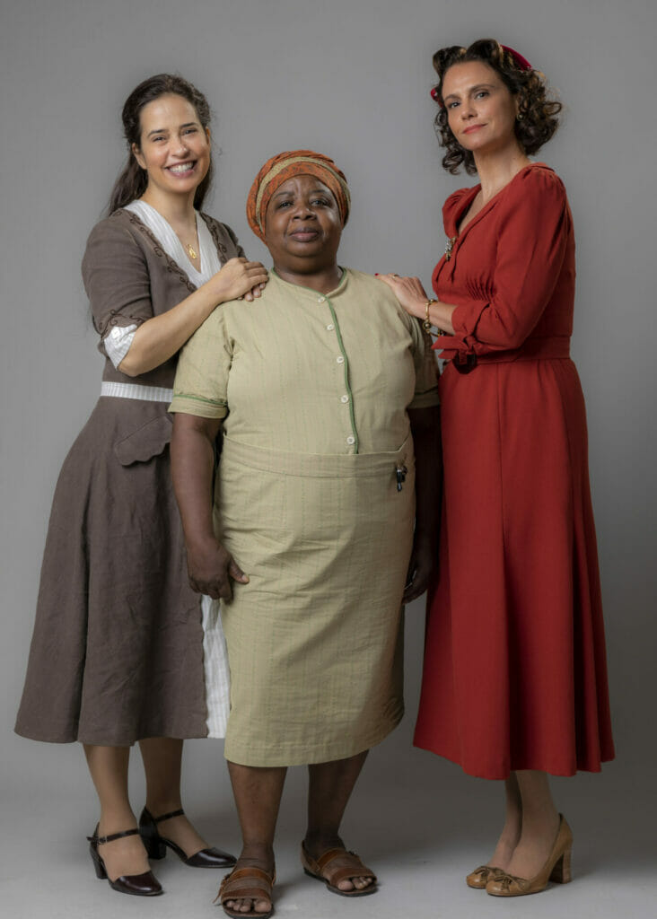 Helo&iacute;sa (Paloma Duarte), Manuela (Mariah da Penha) e Violeta (Malu Galli) em Al&eacute;m da Ilus&atilde;o (Divulga&ccedil;&atilde;o)