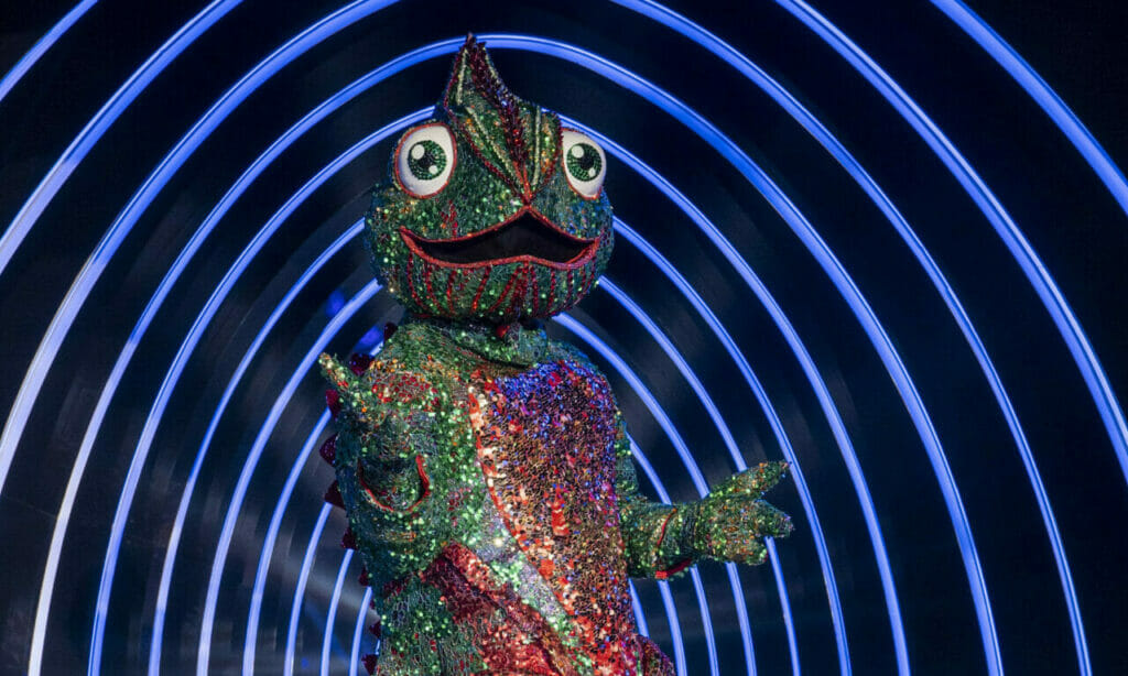 Camale&atilde;o no palco do The Masked Singer Brasil (Divulga&ccedil;&atilde;o)
