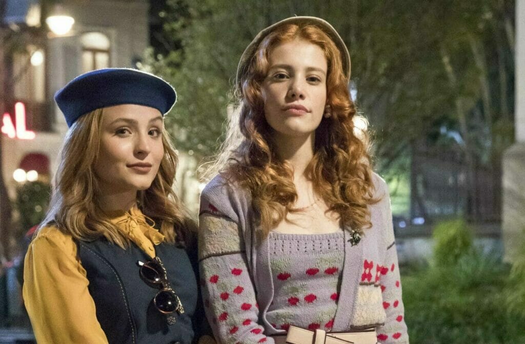Isadora (Larissa Manoela) e Arminda (Caroline Dallarosa) de Al&eacute;m da Ilus&atilde;o (Divulga&ccedil;&atilde;o)