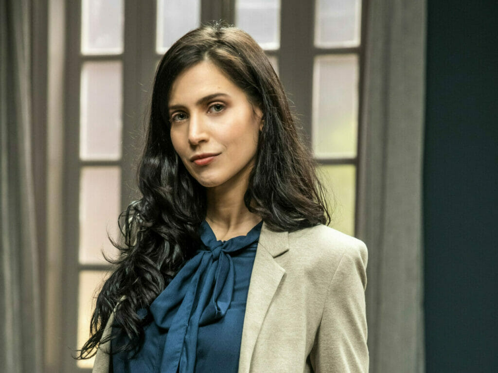 Regina (Mel Lisboa) de Cara e Coragem