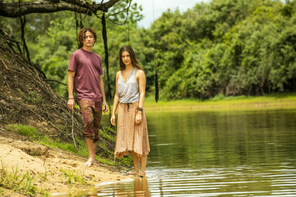 Juma (Alanis Guillen) e Jove (Jesuita Barbosa) de Pantanal