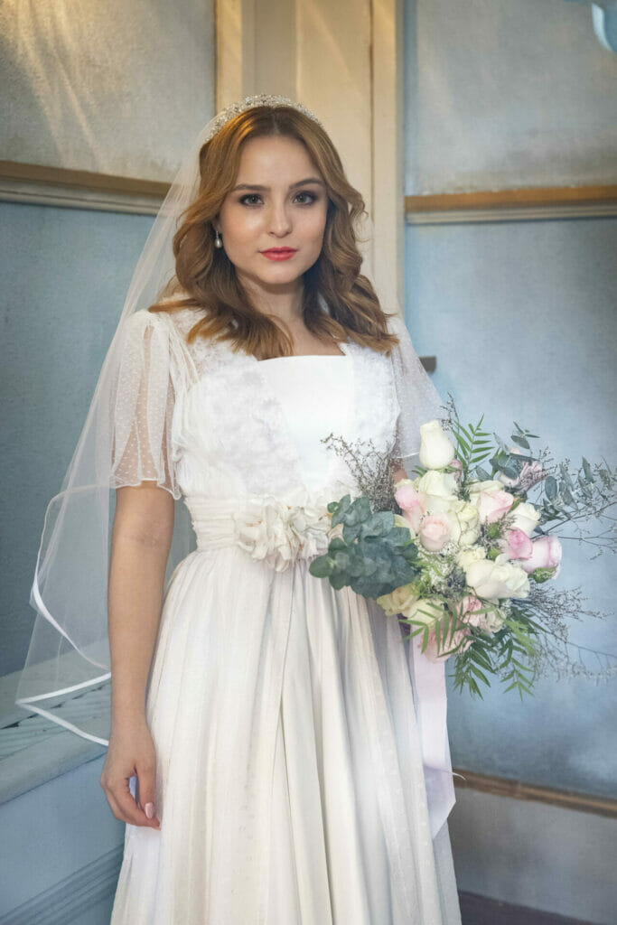 Isadora (Larissa Manoela) vestida de noiva em Al&eacute;m da Ilus&atilde;o