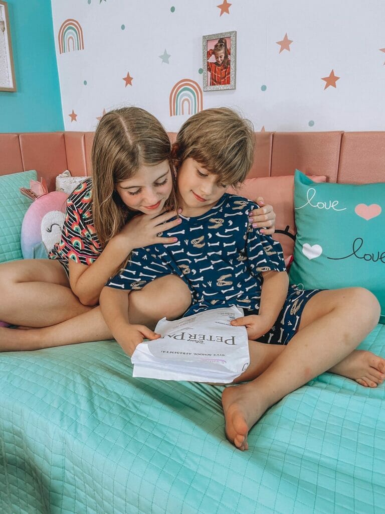 Lorena Queiroz e Enrico