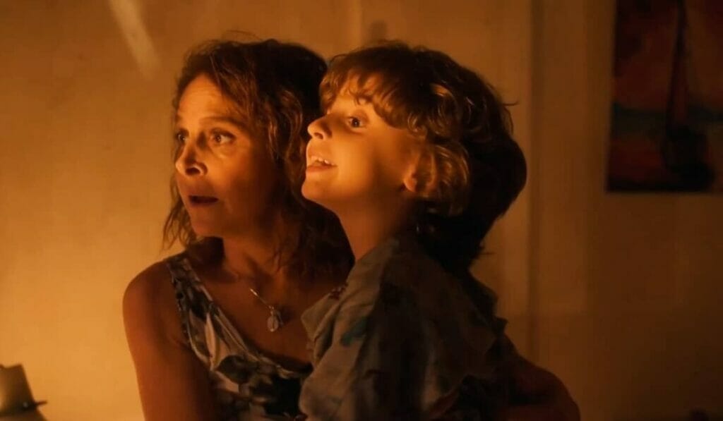 Núbia (Drica Moraes) e Tonho (Vicente Alvite) de Travessia