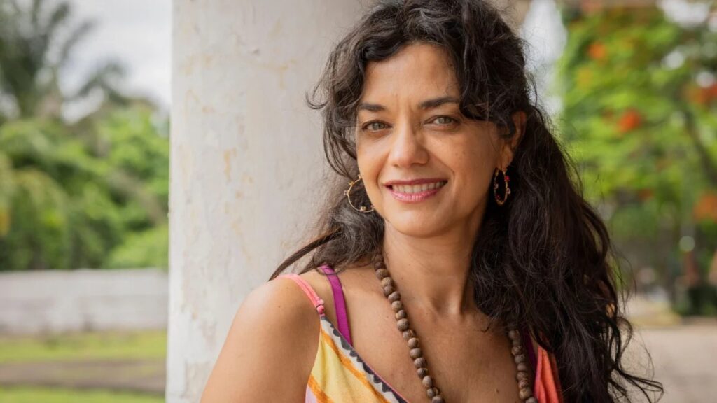 A atriz Ana Cecília Costa